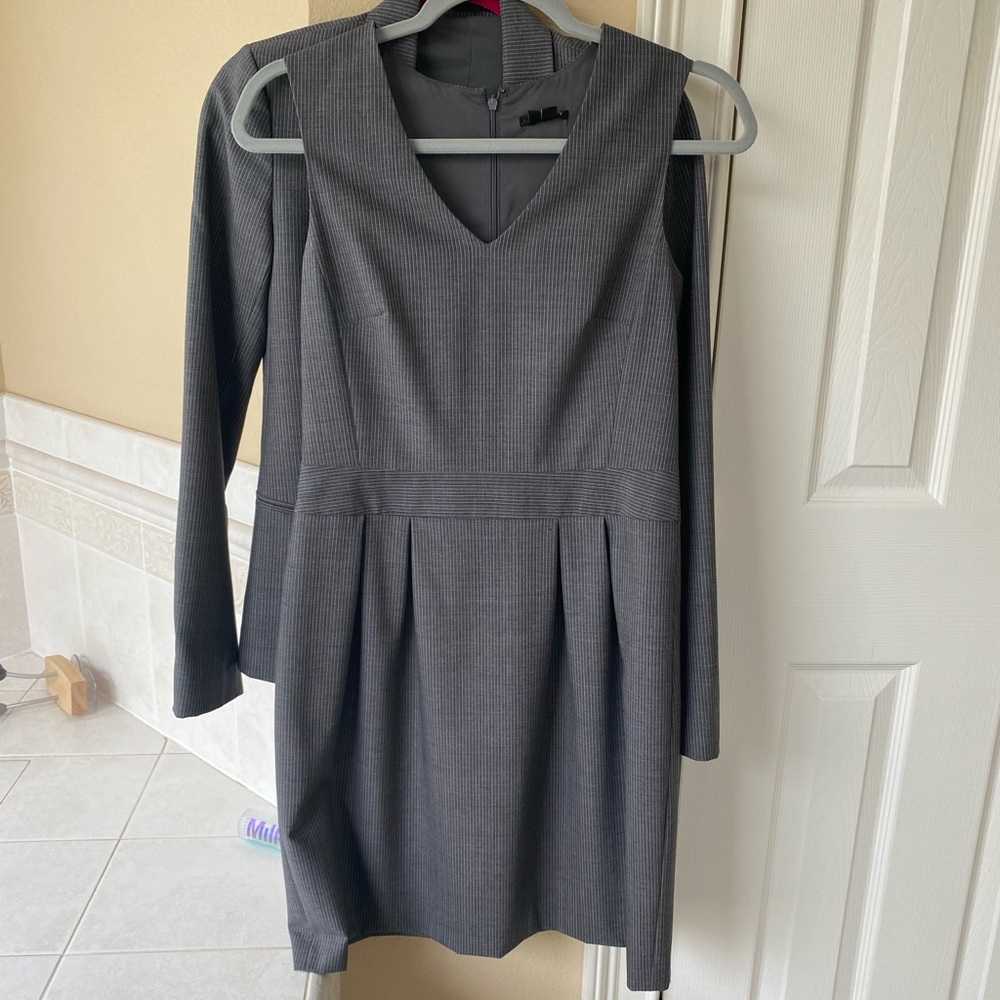 Theory Suiting Sheath Dress - Charcoal Gray - size 4